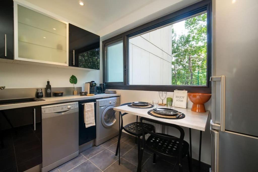 Air-Conditioned Apartment With Private Parking Marseille Ngoại thất bức ảnh