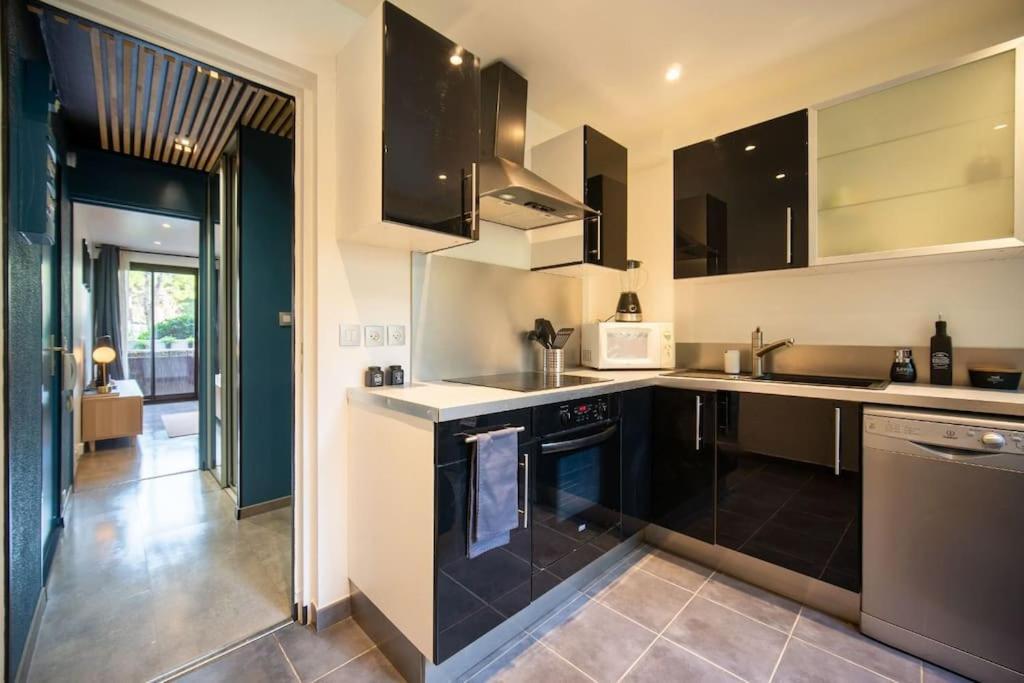 Air-Conditioned Apartment With Private Parking Marseille Ngoại thất bức ảnh