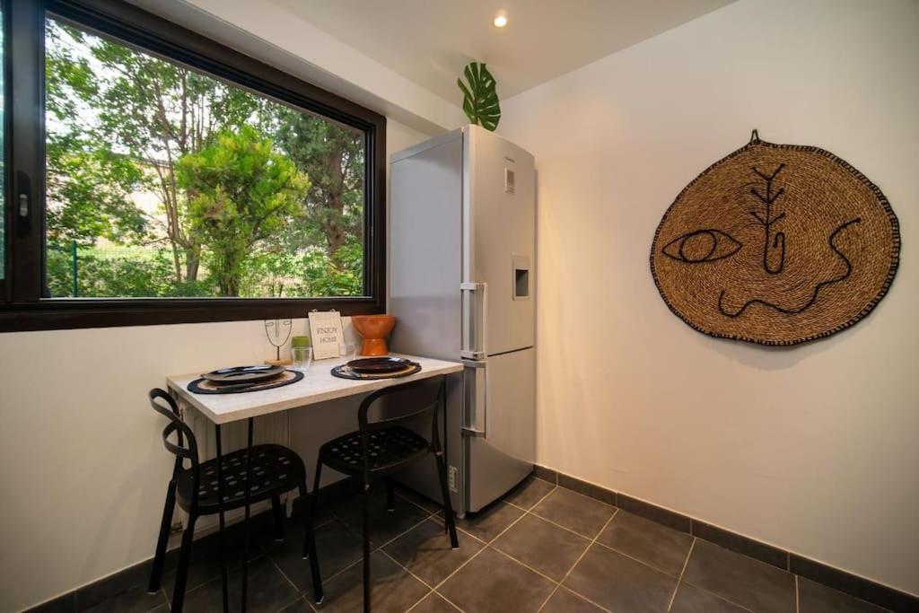 Air-Conditioned Apartment With Private Parking Marseille Ngoại thất bức ảnh